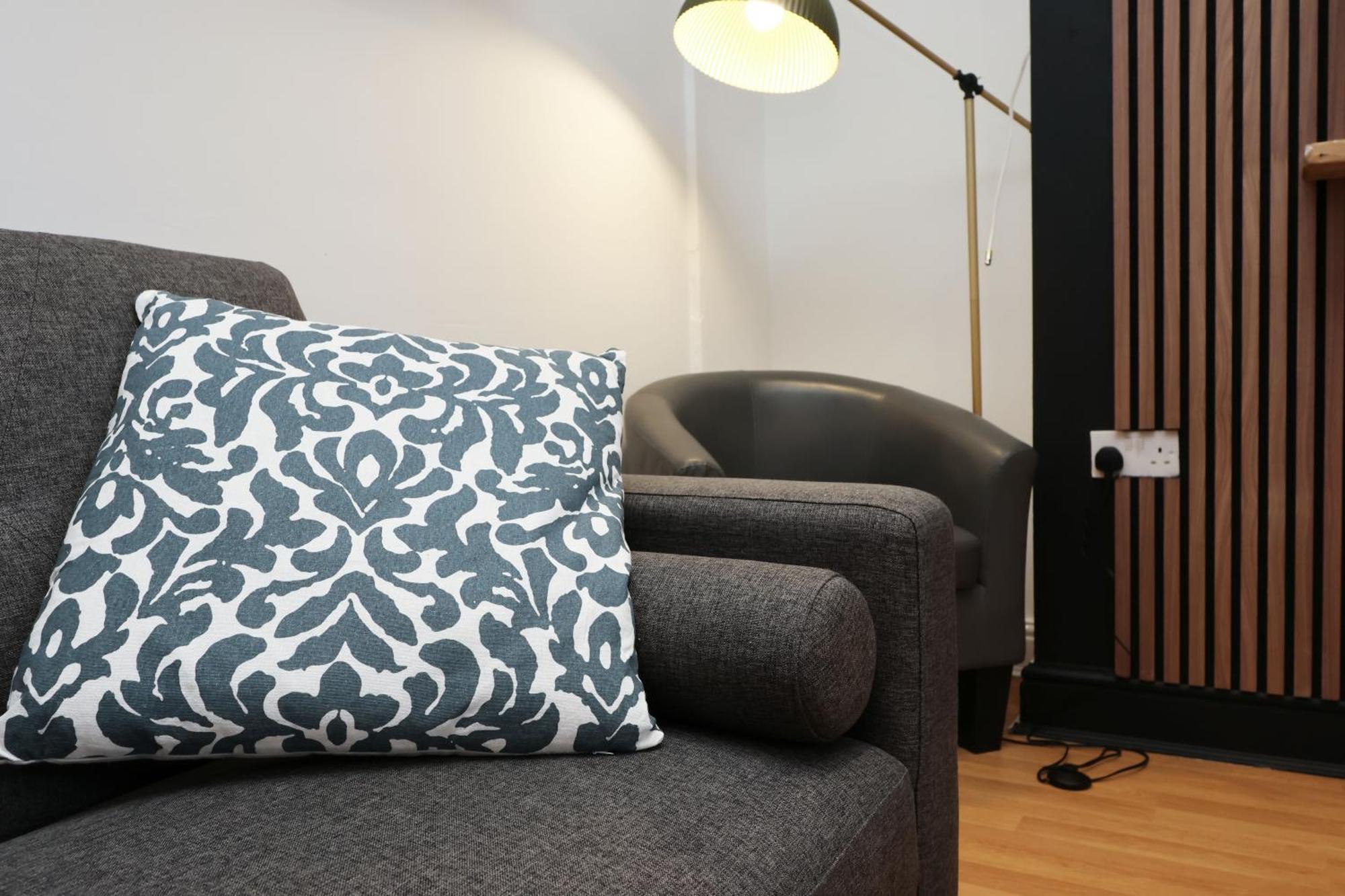 Viewing Deck, On-street Parking, Tv In Every Holiday home *