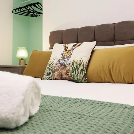 Viewing Deck, On-Street Parking, Tv In Every Room Swansea Exterior photo